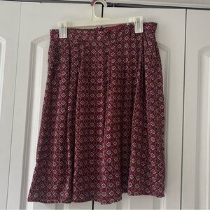 🌸 3/$15 Plum Colored Floral Skirt in size 8